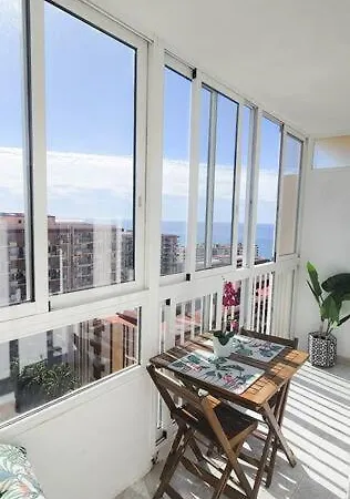 Kaizen. Terraza, Piscinas, Playa A 5 Minutos. Apartamento Benalmádena